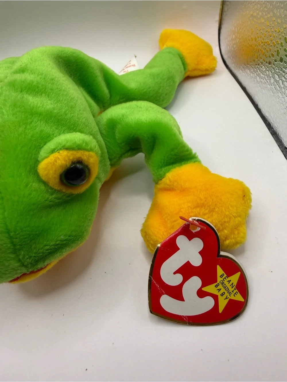 Ty Beanie Babies Frog Smoochy October 1, 1997 Green NWT Clean